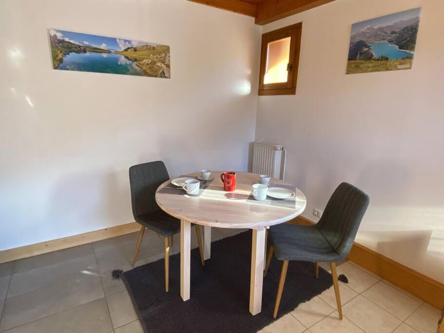 Appartement A Queige Esterno foto